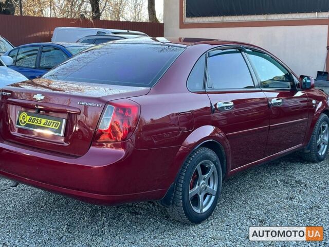 Красный Шевроле Лачетти, объемом двигателя 1.6 л и пробегом 256 тыс. км за 4300 $, фото 5 на Automoto.ua
