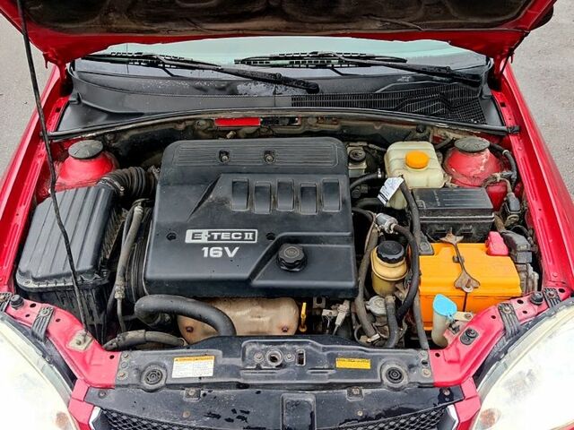 Червоний Шевроле Лачетті, об'ємом двигуна 1.6 л та пробігом 224 тис. км за 3700 $, фото 12 на Automoto.ua