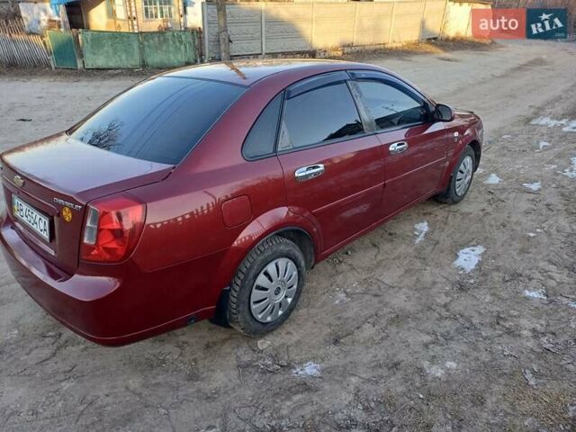 Красный Шевроле Лачетти, объемом двигателя 1.8 л и пробегом 310 тыс. км за 3800 $, фото 4 на Automoto.ua