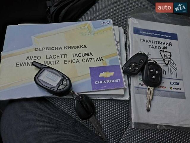 Красный Шевроле Лачетти, объемом двигателя 1.8 л и пробегом 125 тыс. км за 5600 $, фото 15 на Automoto.ua