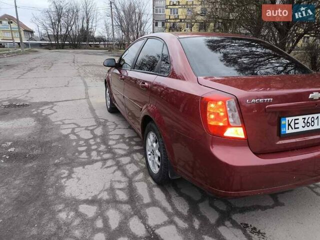Красный Шевроле Лачетти, объемом двигателя 1.8 л и пробегом 125 тыс. км за 5600 $, фото 4 на Automoto.ua