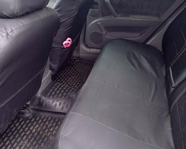 Красный Шевроле Лачетти, объемом двигателя 1.8 л и пробегом 290 тыс. км за 4100 $, фото 21 на Automoto.ua