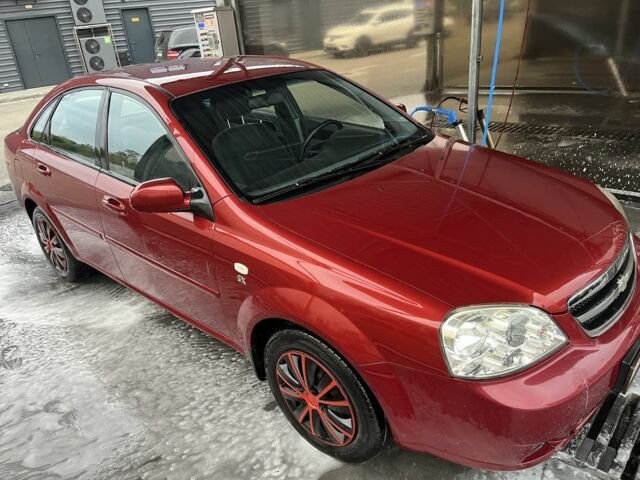 Червоний Шевроле Лачетті, об'ємом двигуна 1.8 л та пробігом 194 тис. км за 4200 $, фото 1 на Automoto.ua