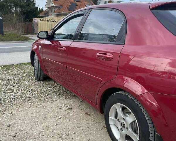 Красный Шевроле Лачетти, объемом двигателя 1.6 л и пробегом 130 тыс. км за 6200 $, фото 22 на Automoto.ua