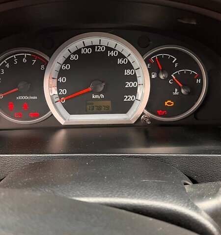 Красный Шевроле Лачетти, объемом двигателя 1.6 л и пробегом 138 тыс. км за 6700 $, фото 4 на Automoto.ua