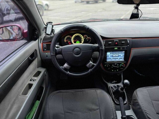 Красный Шевроле Лачетти, объемом двигателя 0 л и пробегом 158 тыс. км за 5690 $, фото 13 на Automoto.ua