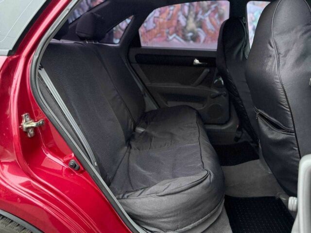 Красный Шевроле Лачетти, объемом двигателя 0 л и пробегом 158 тыс. км за 5690 $, фото 10 на Automoto.ua