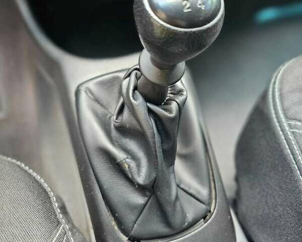 Красный Шевроле Лачетти, объемом двигателя 1.8 л и пробегом 148 тыс. км за 7000 $, фото 33 на Automoto.ua