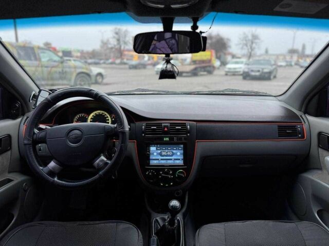 Красный Шевроле Лачетти, объемом двигателя 0 л и пробегом 158 тыс. км за 5690 $, фото 12 на Automoto.ua