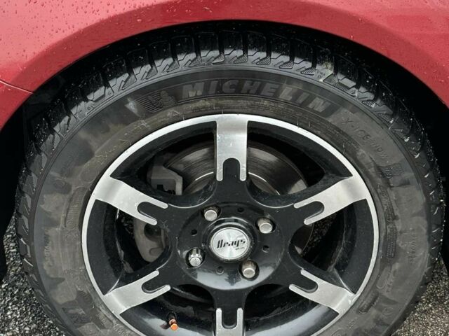 Красный Шевроле Лачетти, объемом двигателя 1.8 л и пробегом 251 тыс. км за 3999 $, фото 16 на Automoto.ua