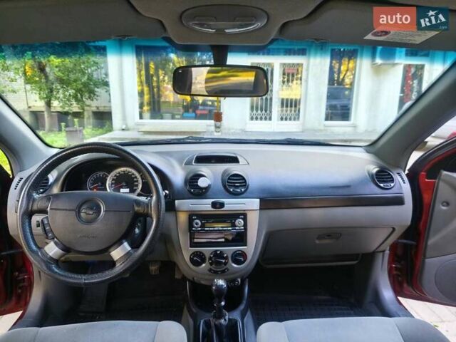 Красный Шевроле Лачетти, объемом двигателя 1.6 л и пробегом 220 тыс. км за 4300 $, фото 19 на Automoto.ua