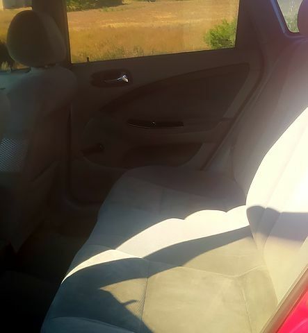 Красный Шевроле Лачетти, объемом двигателя 1.8 л и пробегом 271 тыс. км за 4250 $, фото 3 на Automoto.ua