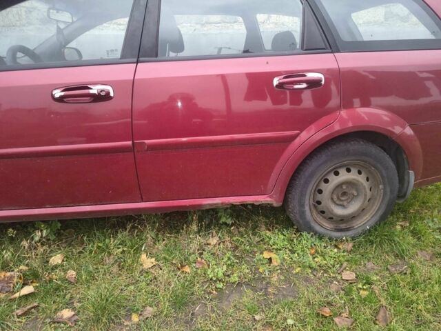 Красный Шевроле Лачетти, объемом двигателя 1 л и пробегом 5 тыс. км за 2489 $, фото 3 на Automoto.ua