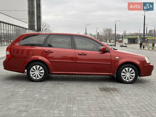 Красный Шевроле Лачетти, объемом двигателя 1.8 л и пробегом 220 тыс. км за 3300 $, фото 3 на Automoto.ua