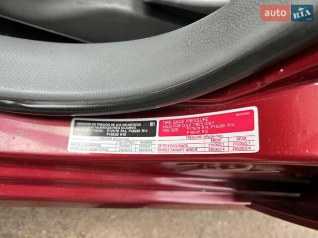 Красный Шевроле Лачетти, объемом двигателя 1.8 л и пробегом 251 тыс. км за 5500 $, фото 17 на Automoto.ua