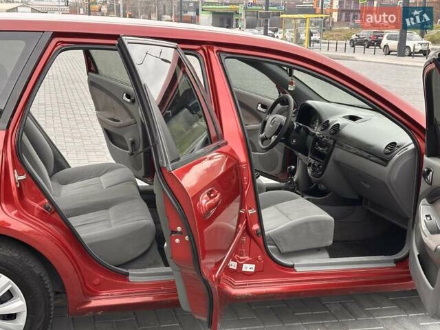 Красный Шевроле Лачетти, объемом двигателя 1.8 л и пробегом 220 тыс. км за 3300 $, фото 19 на Automoto.ua