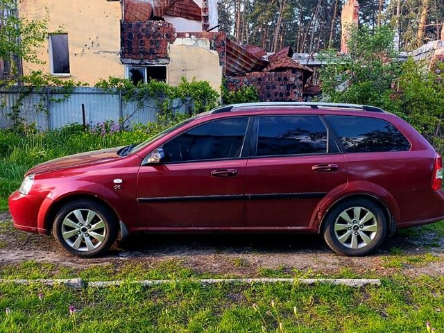 Красный Шевроле Лачетти, объемом двигателя 1.8 л и пробегом 300 тыс. км за 4750 $, фото 4 на Automoto.ua