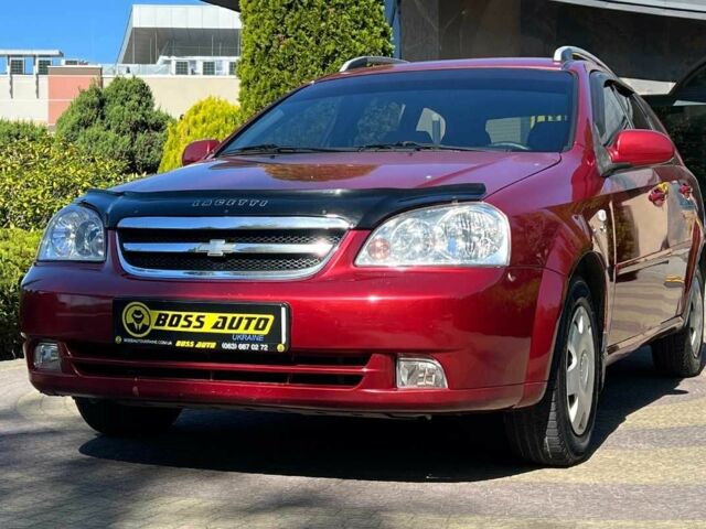 Красный Шевроле Лачетти, объемом двигателя 1.8 л и пробегом 107 тыс. км за 5400 $, фото 2 на Automoto.ua