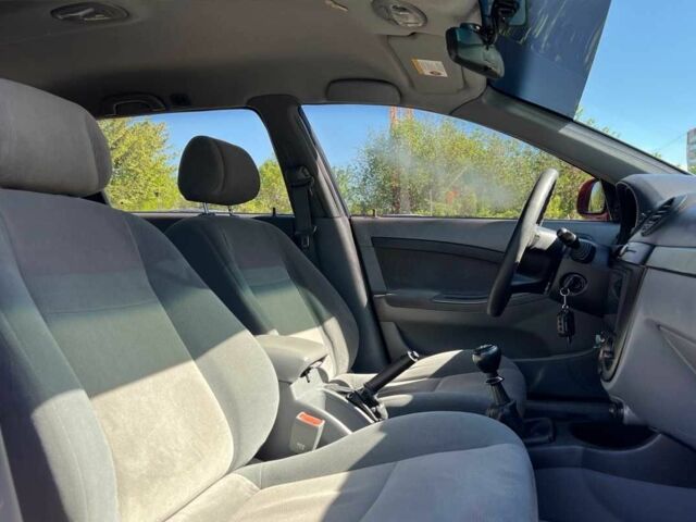 Красный Шевроле Лачетти, объемом двигателя 1.8 л и пробегом 107 тыс. км за 5400 $, фото 8 на Automoto.ua