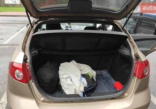 Шевроле Лачетти, объемом двигателя 1.8 л и пробегом 70 тыс. км за 5399 $, фото 9 на Automoto.ua