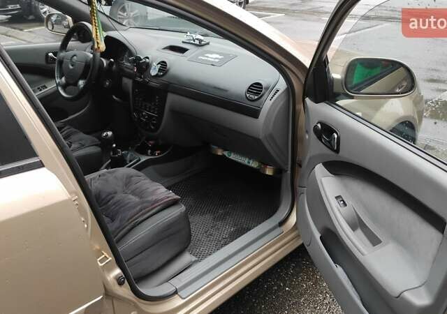 Шевроле Лачетти, объемом двигателя 1.8 л и пробегом 70 тыс. км за 5399 $, фото 2 на Automoto.ua