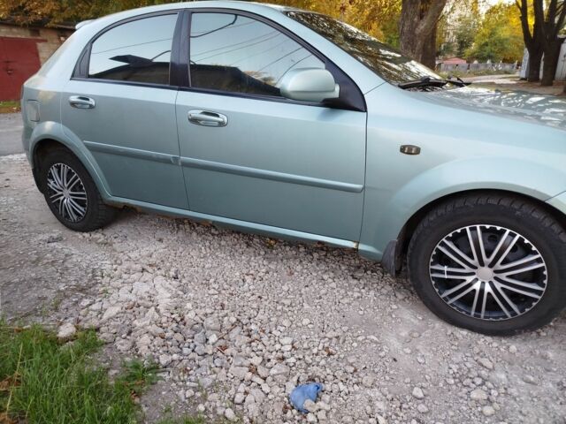 Шевроле Лачетти, объемом двигателя 1.8 л и пробегом 300 тыс. км за 2750 $, фото 4 на Automoto.ua