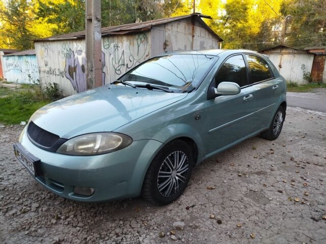 Шевроле Лачетти, объемом двигателя 1.8 л и пробегом 300 тыс. км за 2750 $, фото 1 на Automoto.ua