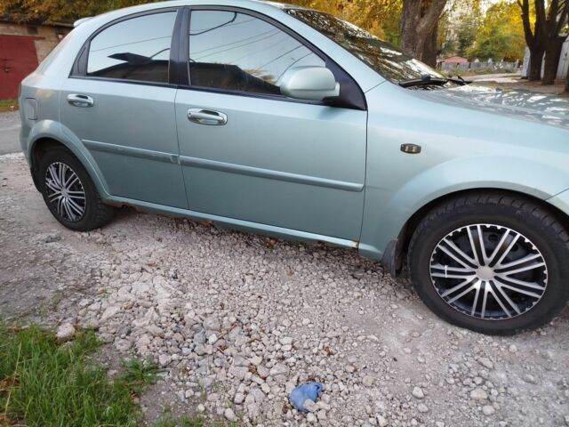 Шевроле Лачетти, объемом двигателя 1.8 л и пробегом 300 тыс. км за 2750 $, фото 3 на Automoto.ua