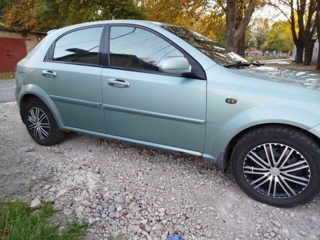 Шевроле Лачетти, объемом двигателя 1.8 л и пробегом 300 тыс. км за 2750 $, фото 5 на Automoto.ua