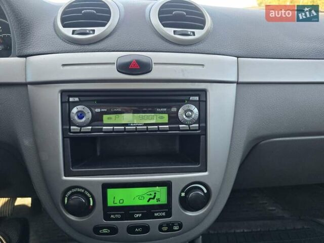 Шевроле Лачетти, объемом двигателя 1.8 л и пробегом 205 тыс. км за 4599 $, фото 40 на Automoto.ua
