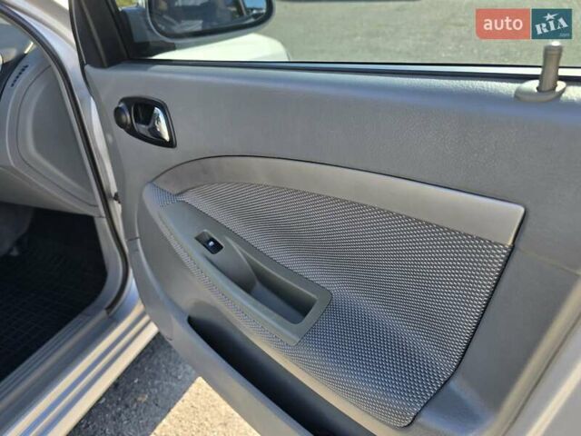 Шевроле Лачетти, объемом двигателя 1.8 л и пробегом 205 тыс. км за 4599 $, фото 50 на Automoto.ua