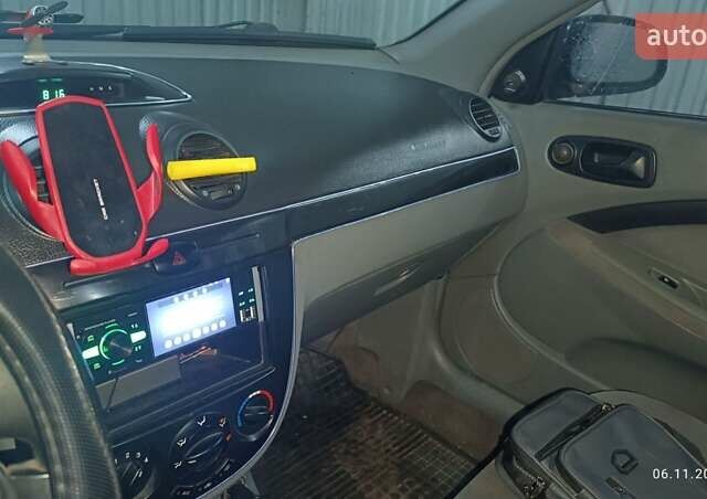 Шевроле Лачетти, объемом двигателя 1.8 л и пробегом 208 тыс. км за 4000 $, фото 12 на Automoto.ua