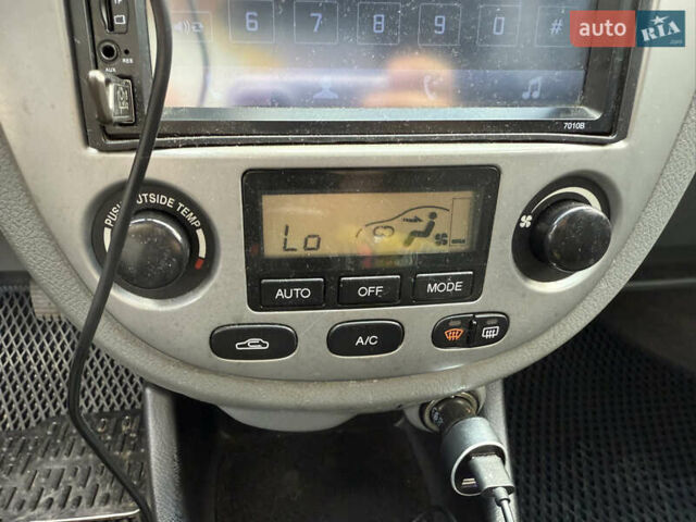 Шевроле Лачетти, объемом двигателя 1.8 л и пробегом 200 тыс. км за 4300 $, фото 8 на Automoto.ua