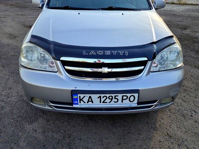 Шевроле Лачетти, объемом двигателя 1.8 л и пробегом 240 тыс. км за 3650 $, фото 5 на Automoto.ua