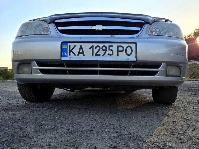 Шевроле Лачетти, объемом двигателя 1.8 л и пробегом 240 тыс. км за 3650 $, фото 4 на Automoto.ua