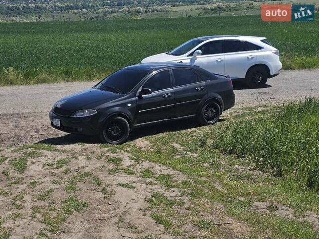 Шевроле Лачетти, объемом двигателя 1.6 л и пробегом 270 тыс. км за 5000 $, фото 3 на Automoto.ua