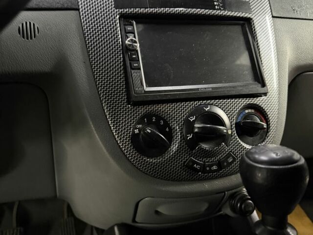 Шевроле Лачетти, объемом двигателя 1.8 л и пробегом 199 тыс. км за 3800 $, фото 13 на Automoto.ua