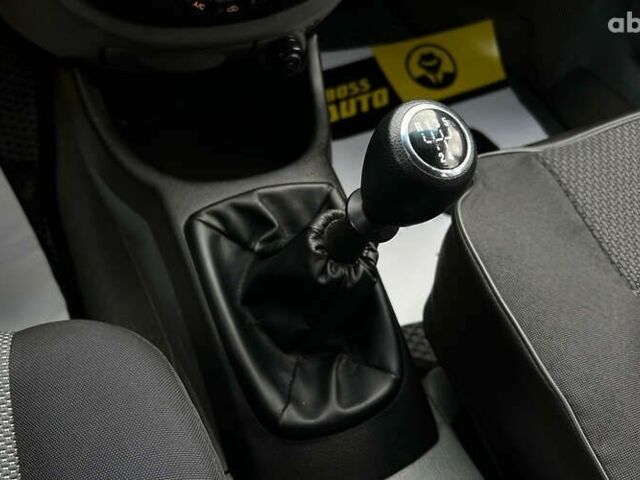 Шевроле Лачетти, объемом двигателя 1.6 л и пробегом 166 тыс. км за 5150 $, фото 12 на Automoto.ua