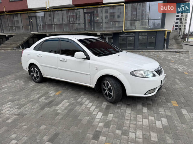 Шевроле Лачетти, объемом двигателя 1.49 л и пробегом 280 тыс. км за 4200 $, фото 11 на Automoto.ua