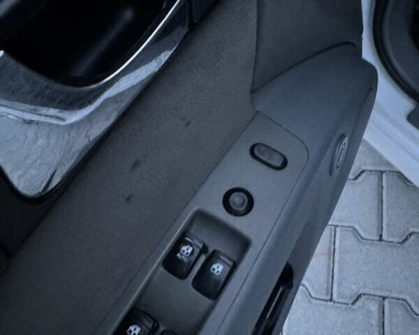 Шевроле Лачетти, объемом двигателя 1.49 л и пробегом 280 тыс. км за 4200 $, фото 35 на Automoto.ua