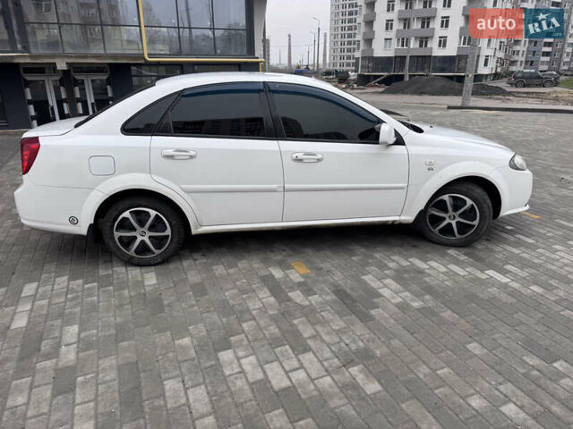 Шевроле Лачетти, объемом двигателя 1.49 л и пробегом 280 тыс. км за 4200 $, фото 10 на Automoto.ua