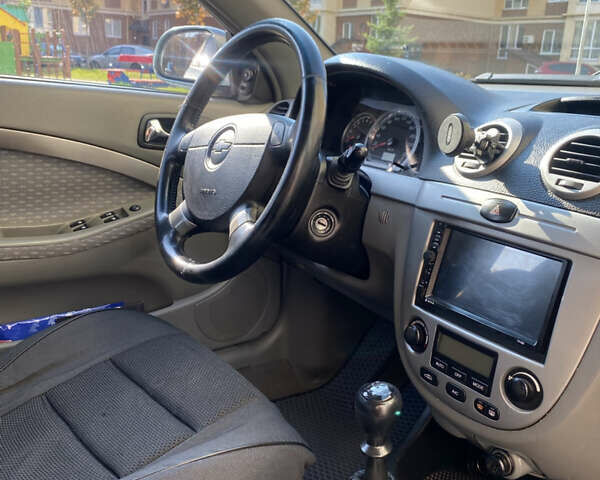 Шевроле Лачетти, объемом двигателя 1.8 л и пробегом 298 тыс. км за 3800 $, фото 10 на Automoto.ua