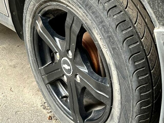 Шевроле Лачетти, объемом двигателя 1.8 л и пробегом 180 тыс. км за 3800 $, фото 4 на Automoto.ua