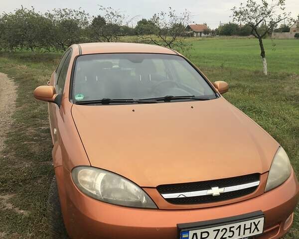 Желтый Шевроле Лачетти, объемом двигателя 1.8 л и пробегом 100 тыс. км за 4300 $, фото 7 на Automoto.ua