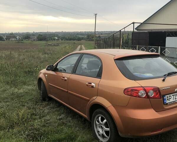 Желтый Шевроле Лачетти, объемом двигателя 1.8 л и пробегом 100 тыс. км за 4300 $, фото 10 на Automoto.ua
