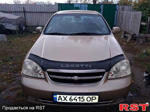 Желтый Шевроле Лачетти, объемом двигателя 1.8 л и пробегом 200 тыс. км за 2300 $, фото 5 на Automoto.ua