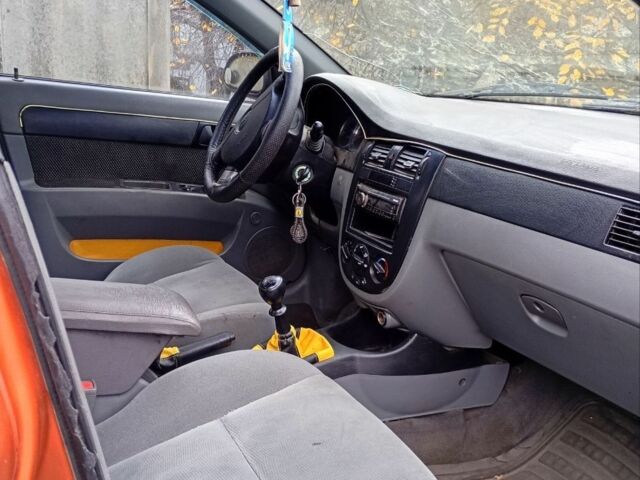 Жовтий Шевроле Лачетті, об'ємом двигуна 0 л та пробігом 2 тис. км за 2616 $, фото 4 на Automoto.ua