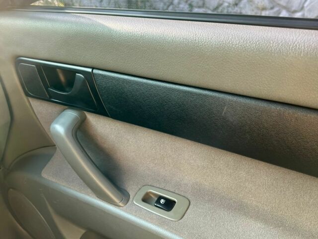 Желтый Шевроле Лачетти, объемом двигателя 1.4 л и пробегом 187 тыс. км за 4200 $, фото 3 на Automoto.ua