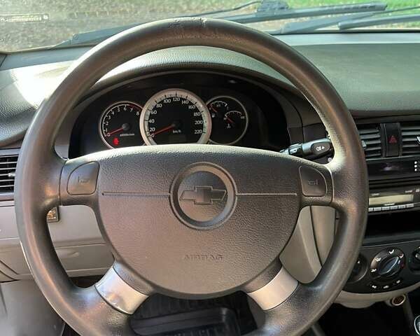 Желтый Шевроле Лачетти, объемом двигателя 1.4 л и пробегом 187 тыс. км за 4200 $, фото 10 на Automoto.ua