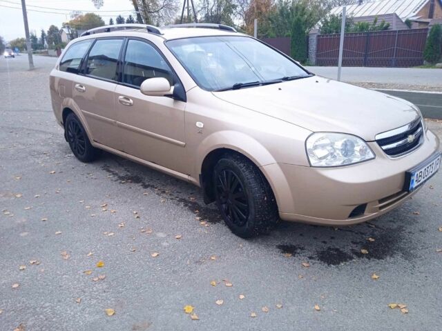 Желтый Шевроле Лачетти, объемом двигателя 1.6 л и пробегом 215 тыс. км за 4200 $, фото 11 на Automoto.ua